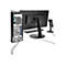 RÃ¼ckseite eines PCs mit Monitor, Tastatur und Barcode-Scanner. Schwarze Kabel sind angeschlossen.
