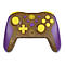 Ein brauner Controller mit gelben Knöpfen und violetten Griffen, verziert mit Symbolen.
