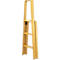 Gelbe, hohe Stehleiter mit drei Stufen und einem oberen Bügel.