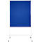 Tableau d'affichage rectangulaire bleu avec un cadre blanc. L'élément repose sur un cadre blanc avec des roulettes.