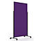 Cloison mobile avec panneau violet dans un cadre en métal noir sur quatre roulettes.