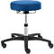 Tabouret rond bleu sur roulettes, colonne argentée, base noire.
