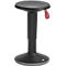 Tabouret debout noir avec languette rouge. Coussin de siège rond, réglable en hauteur.