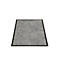 Paillasson rectangulaire gris avec une fine bordure noire sur fond blanc.