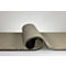 Une moquette beige-grise, enroulée sur une surface lisse.