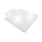 Tapis de chaise de bureau transparent sur fond blanc.