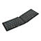 Schwarze, faltbare Bluetooth-Tastatur, offen. Tasten mit Buchstaben, Zahlen und Sonderzeichen. Marke Targus.