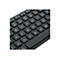 Nahaufnahme einer schwarzen Tastatur. Deutlich sind Buchstaben, Zahlen, Sonderzeichen und Funktionstasten zu erkennen.