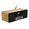 Ein helles Radio mit Holzoptik und einem schwarzen Display, auf dem "STAR SAT RADIO Robbie Williams" steht.