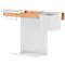 Witte wandplank met haken, een beker en een compartiment, gemonteerd op een houten strip.
