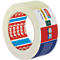 Rouleau de ruban de masquage beige tesa. Le rouleau indique Masking Tape, 50mx50mm. Logos rouges et bleus.