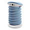 Blauer, geriffelter Hocker mit weißem Sockel und Sitzfläche. Auf der Sitzfläche ist ein USB-Anschluss.