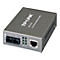 Un convertisseur média TP-Link gris avec ports et indicateurs LED, texte : MC110CS Fast Ethernet.