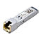 Ein silberner TP-Link SFP+ Modul-Stecker mit goldener RJ45-Buchse. Aufschrift: TP-Link, Model TL-SM5310-T.