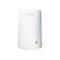 Répéteur Wi-Fi TP-Link blanc avec 5G, 2.4G, symbole Wi-Fi, symbole d'alimentation et indicateur LED vert. Le boîtier présente un motif géométrique.