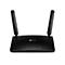 Schwarzer WLAN-Router mit zwei schwarzen Antennen, darunter LEDs und das tp-link Logo.