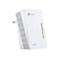 Weißer TP-Link AV600 Powerline-Adapter, eingesteckt, mit leuchtenden Statusanzeigen.