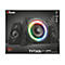 Schwarzes Lautsprecher-Set mit RGB-Beleuchtung. Zwei Satelliten-Lautsprecher, ein Subwoofer und eine Fernbedienung. Aufschrift: TYTAN 2.1, Trust.