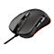 Schwarze Gaming-Maus mit Kabel, Wabenstruktur an den Seiten und roter LED-Beleuchtung auf weißem Hintergrund.