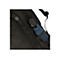 Schwarzer Rucksack mit Netzseitentasche und blauem Regenschirm.