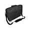 Schwarze Laptoptasche mit Tragegriff und verstellbarem Schultergurt vor weißem Hintergrund.