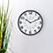 Unilux POP Wanduhr schwarz, Durchmesser: 30,5 cm, Quarzuhrwerk, leise schleichende Zeiger, Batterie inklusive