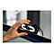 Hand berÃ¼hrt schwarze Webcam mit weiÃŸem LED-Ring. Verbatim-Logo unten.
