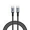 Schwarzes Verbatim USB-C-Kabel mit 100W-Aufdruck auf einem grauen Metallstecker vor weißem Hintergrund.