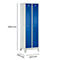 Vestiaire à 2 compartiments, L 600 x H 1800 mm, avec pieds, serrure à loquet rotatif, gris clair/bleu gentiane