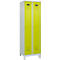 Vestiaire C+P Evolo Plus, 2 compartiments, largeur des compartiments 300 mm, avec pieds, charnières à droite, serrure à cylindre, L 600 x P 500 x H 1950 mm, gris clair/vert clown