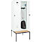 Vestiaire C+P Evolo Plus, 2 compartiments, largeur des compartiments 400 mm, avec banc encastré, L 800 x P 815 x H 2120 mm, verrou rotatif, blanc signalisation/blanc trafic