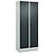 Vestiaire C+P Evolo Plus, 2 compartiments, largeur des compartiments 400 mm, avec socle, charnières à droite, L 800 x P 500 x H 1950 mm, verrou tournant, gris clair/gris anthracite