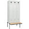 Vestiaire C+P Evolo Plus, 3 compartiments de 300 mm de large, banquette flottante, L 900 x P 815 x H 2120 mm, cylindre, gris clair/gris clair