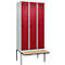 Vestiaire C+P Evolo Plus, 3 compartiments de 300 mm de large, banquette flottante, L 900 x P 815 x H 2120 mm, loquet rotatif, gris clair/rouge rubis
