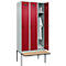 Vestiaire C+P Evolo Plus, 3 compartiments de 300 mm de large, banquette flottante, L 900 x P 815 x H 2120 mm, loquet rotatif, gris clair/rouge rubis