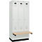 Vestiaire C+P Evolo Plus, 3 compartiments de 300 mm de large, socle, banquette flottante, L 900 x P 815 x H 1950 mm, cylindre, gris clair/gris clair