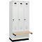 Vestiaire C+P Evolo Plus, 3 compartiments de 300 mm de large, socle, banquette flottante, L 900 x P 815 x H 1950 mm, loquet rotatif, gris clair/gris clair