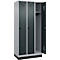 Vestiaire C+P Evolo Plus, 3 compartiments, largeur de compartiment 300 mm, avec socle, butée à droite, butée Soft, anti-effraction, L 900 x P 500 x H 1950 mm, fermeture de sécurité à pêne rotatif, aluminium blanc RAL 9006/gris anthracite RAL 7016
