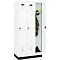 Vestiaire C+P Evolo Plus, 3 compartiments, largeur de compartiment 300 mm, avec socle, butée à droite, butée Soft, anti-effraction, L 900 x P 500 x H 1950 mm, fermeture de sécurité à pêne rotatif, blanc trafic RAL 9016/blanc trafic RAL 9016