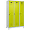 Vestiaire C+P Evolo Plus, 3 compartiments, largeur de compartiment 400 mm, avec pieds, butée à droite, butée Soft, anti-effraction, L 1200 x P 500 x H 1950 mm, fermeture de sécurité à pêne rotatif, gris clair RAL 7035/vert clown RAL 1108060
