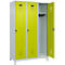 Vestiaire C+P Evolo Plus, 3 compartiments, largeur de compartiment 400 mm, avec pieds, butée à droite, butée Soft, anti-effraction, L 1200 x P 500 x H 1950 mm, fermeture de sécurité à pêne rotatif, gris clair RAL 7035/vert clown RAL 1108060