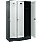 Vestiaire C+P Evolo Plus, 3 compartiments, largeur de compartiment 400 mm, avec socle, charnières à droite, L 1200 x P 500 x H 1950 mm, verrou tournant, gris anthracite/gris clair