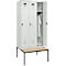 Vestiaire C+P Evolo Plus, 3 compartiments, largeur des compartiments 300 mm, avec banquette encastrée, L 900 x P 815 x H 2120 mm, verrou rotatif, gris clair/gris clair
