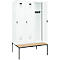 Vestiaire C+P Evolo Plus, 3 compartiments, largeur des compartiments 400 mm, avec banquette encastrée, L 1200 x P 815 x H 2120 mm, verrou rotatif, blanc signalisation/blanc trafic