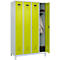 Vestiaire C+P Evolo Plus, 4 compartiments, largeur des compartiments 300 mm, avec pieds, butée droite, serrure à cylindre, butée soft, anti-effraction, L 1200 x P 500 x H 1950 mm, gris clair RAL 7035/vert clown RAL 1108060