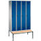 Vestiaire Evolo S 3000, acier, avec banc intégré, 4 compartiments, l. 300 mm chacun, serrure de sécurité à came batteuse, alu blanc RAL 9006/bleu gentiane RAL 5010