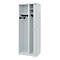Vestiaire pompiers C+P Evolo Kombi, 2 compartiments pour 1 personne, sans porte-casque, patins au sol, L 700 x P 500 x H 1850 mm, gris clair RAL 7035