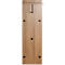 Holzgarderobe mit schwarzer Stange und Knöpfen. Oben ein kleines Regal.