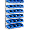 Ein blaues Wandregal mit mehreren offenen Behältern. Metallgestell mit blauen Kunststoffbehältern in mehreren Reihen.