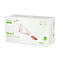 Witte doos met medische handschoenen, opdruk 'Nitril White Plus', hand toont een aangetrokken handschoen.